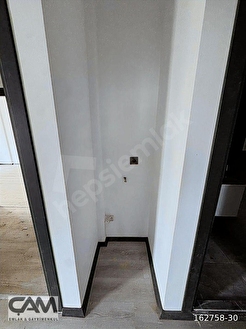 ÇAM GAYRİMENKULDEN KAPAKLI MEVKİİ SATILIK 3+1 ÖN CEPHE DAİRE - Görsel 16