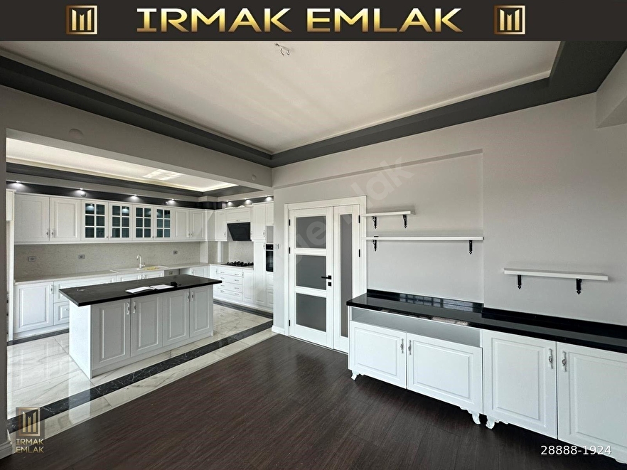 Bağlıca Mermeroğlu Caddesine Yakın 6+1 Teras Daire