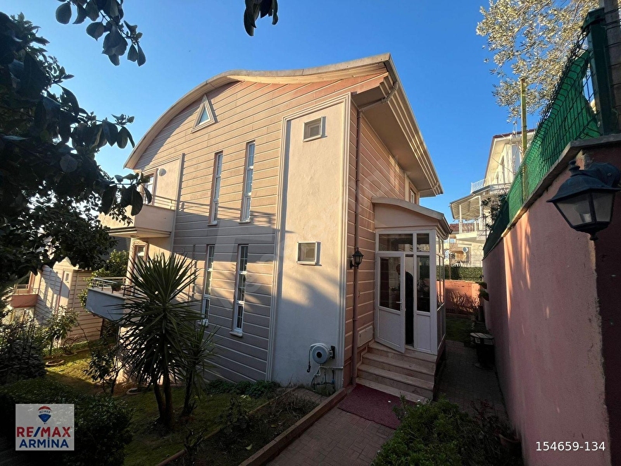 ༄ZERAY YAMAÇ EVLERİ | 430m² TOPLAM | TRİPLEKS BAHÇELİ VİLLA