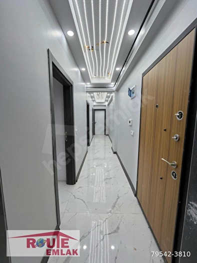 DERİNCE ÇINARLI’DA DENİZ MANZARALI 2+1 ARAKAT SATILIK DAİRE