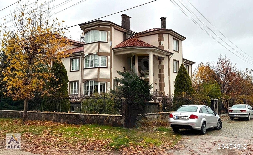 SATILIK VİLLA BOLU ALFA GAYRIMENKUL 7 ODA 1 SALON FIRSAT