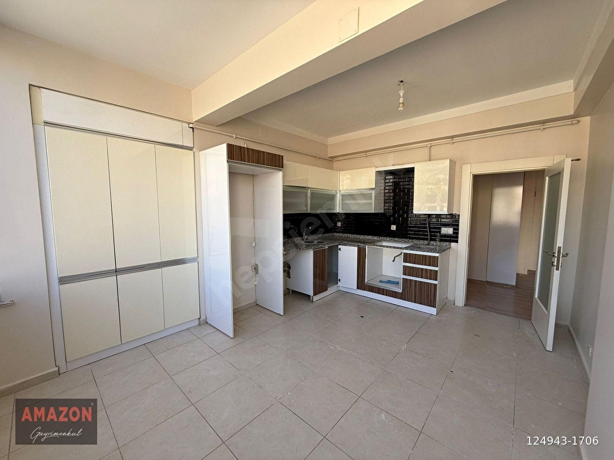 AMAZON'DAN MİLLİ EĞİTİM CADDESİNDE GENİŞ 2+1 SATILIK DAİRE!!