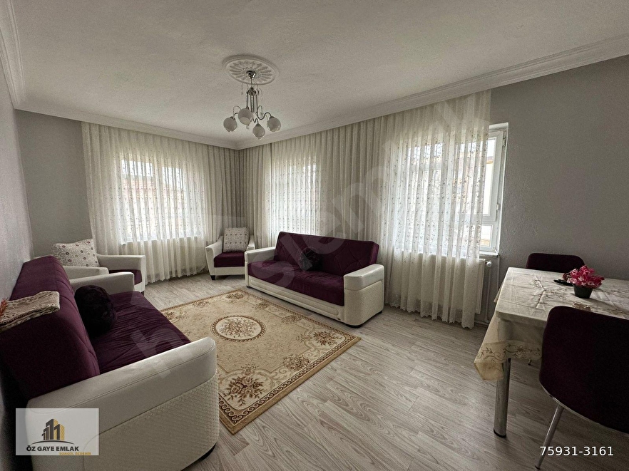 ÖZ GAYE EMLAKTAN DEVELİ H.ŞAHAN MAH. İÇİ FULL YAPILI SATILIK DAİRE