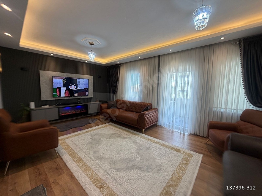 ASM'DEN GÖRÜKLENİN EN DEĞERLİ LOKASYONUNDA 2+1 120m2 DAİRE