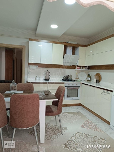 GAZİDÜKAN MAHALLESİ 7 YAŞINDA GARAJLI FIRSAT SATILIK DAİRE