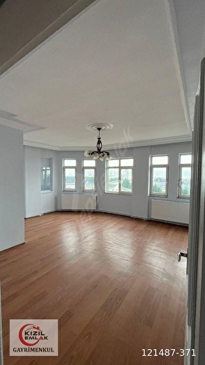 Körfez Hacıosman Mahallesi'nde ev yap okulu yanında2+1 arakat