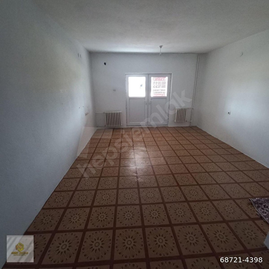 75. YIL MAHALLESİNDE SİTE İÇİNDE SATILIK 2+1 DAİRE