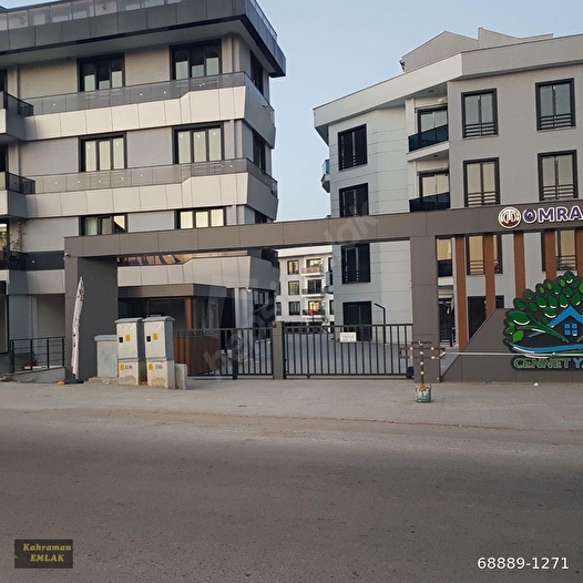 Çınarcık cennet yalova sitesinde lebiderya manzaralı 2+1 daire