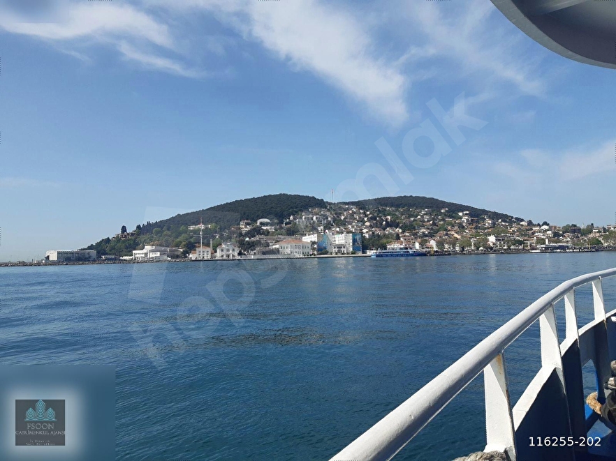 HEYBELIADA' DA DENIZ GOREN, ISKELE'YE 3 DK.ITFAIYE YAKIN