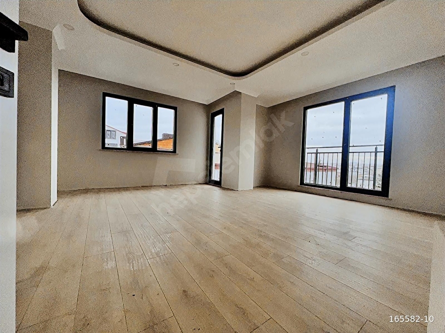 GEBZE MUSTAFAPAŞADA 5+1 LÜKS DAİRE 210 M2 CİFT GİRİŞLİ