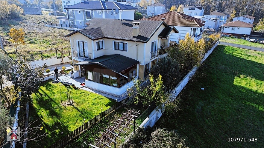 HİSAREYİN DE SATILIK MÜSTAKİL VİLLA