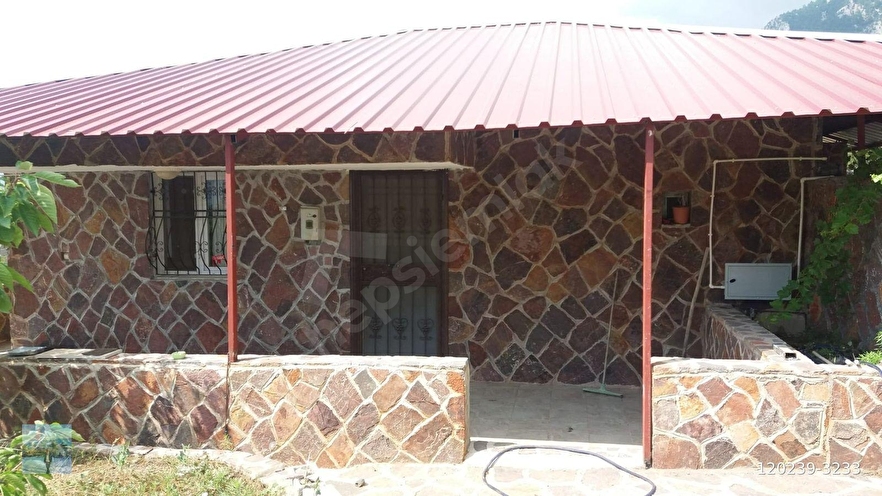 KAR EMLAKTAN YENİKONACIKTA 1+1 500M2 ARSA İÇİNDE SATILIK TAŞ EV