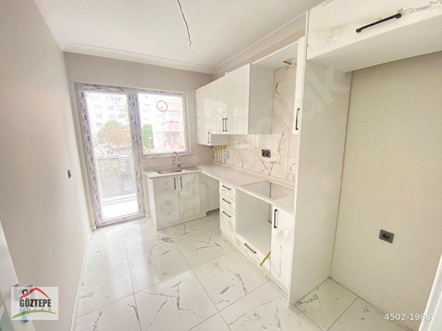 Merdivenköy Özel Göztepe Hast Yakın Sıfır Kombili 2.Kat