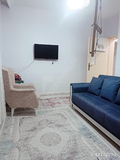 1 kat yuksek giriş acil satilik