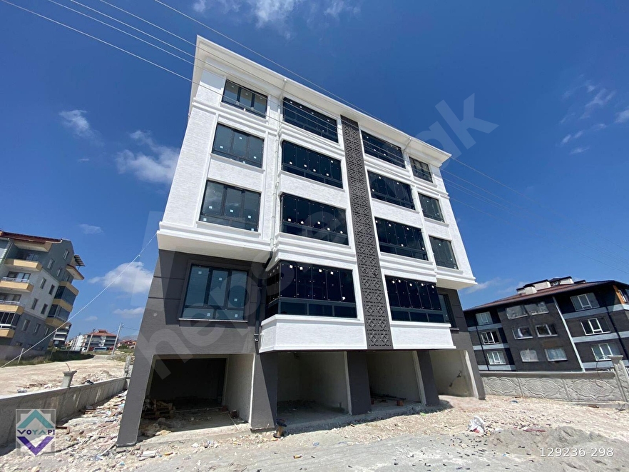 Kütahya Merkez Zafertepe Mahallesi Özel Kapalı Garajlı Lüks 3+1 Satılık Arakat Geniş Lüks Daireler