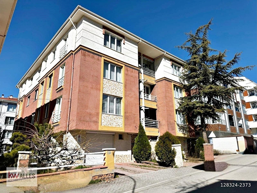 KW ALLES'ten GÖZTEPE MAH. SÖZLÜ  SOKAK'ta SATILIK 2+1 DAİRE