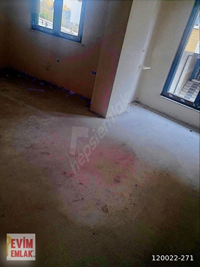 Gazi mahallesi sekiz evlerde satılık daire