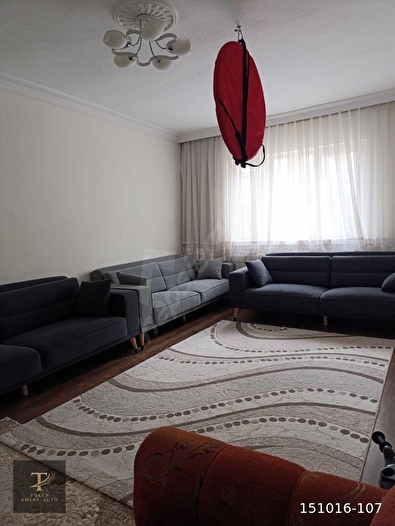 TORUN EMLAK'TAN SELCUKLU MAH . BAHÇE KATI 3+1 DAİRE