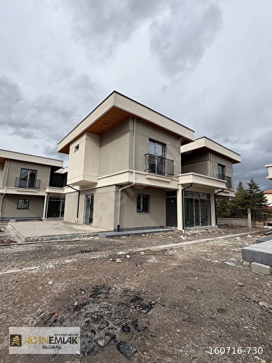 CAY BAĞLARI ERENKÖY'DE ULTRA LÜKS SATILIK VİLLA