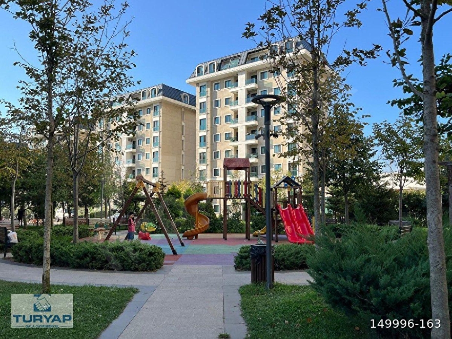 ATAŞEHİR TRENDİST SİTESİN'DE HAVUZ CEPHE HEMEN TESLİM 3+1