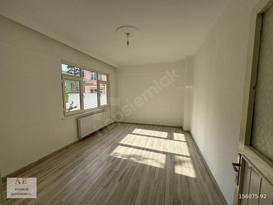 AYDINLIK EMLAKTAN İNEGÖL MERKEZ BURHANİYE MAHALLESİ’NDE KOMPLE SATILIK BİNA