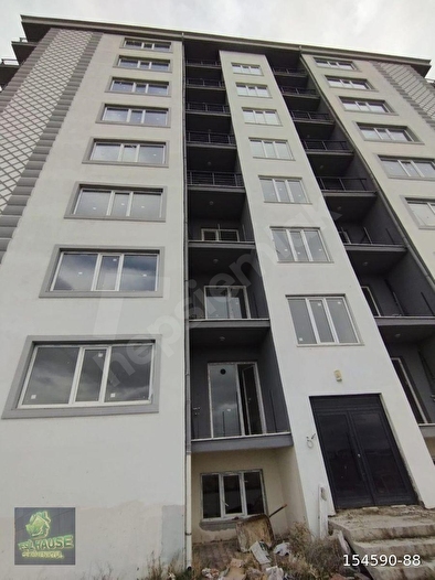 Afyon Susuzda Satılık 3+1 Daire