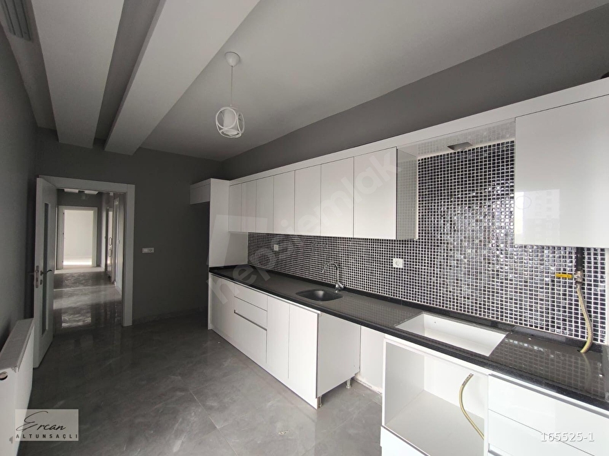 AZADHAN İNŞAAT GAYRİMENKUL'DEN SATLIK 3+1 DAİRE