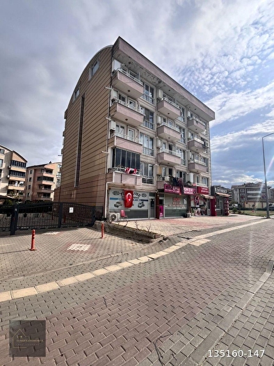 NİLÜFER DEMİRCİ 1+1 EŞYALI ARA KAT YATIRIM VEYA OTURUMLUK DAİRE