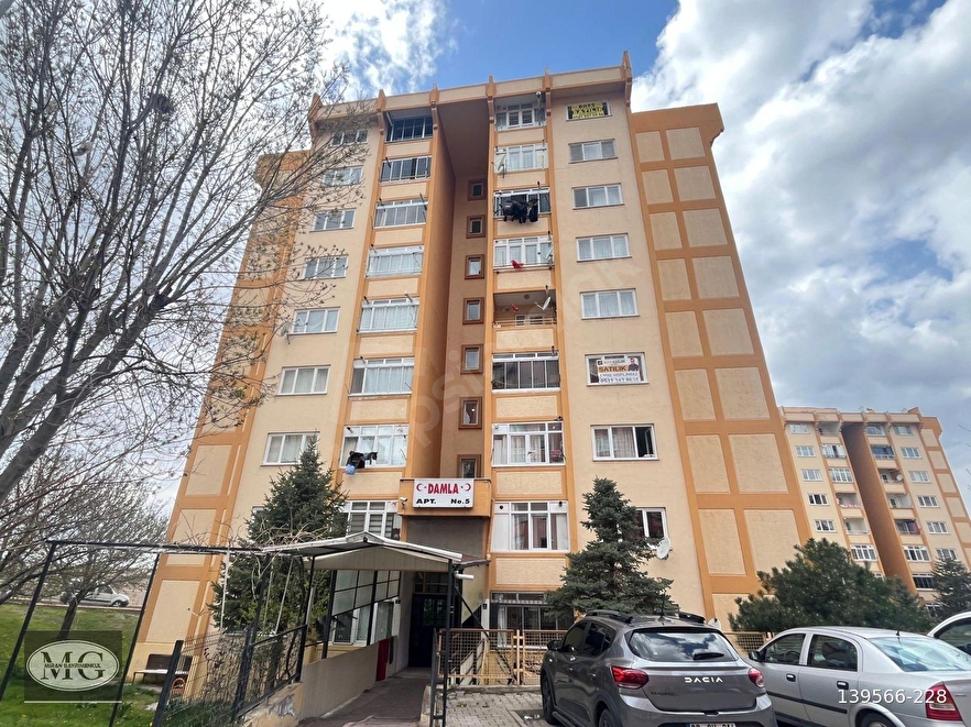 DEMOKRASİ MAH 2+1 95m KARE CADDE ÜZERİ SATILIK FIRSAT DAİRE