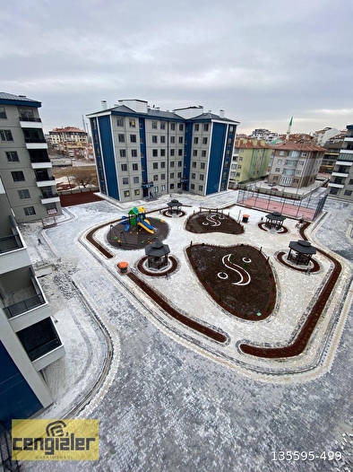 SAÇLI KASAP CADDESİ’nde SATILIK 4+1 DAİRE