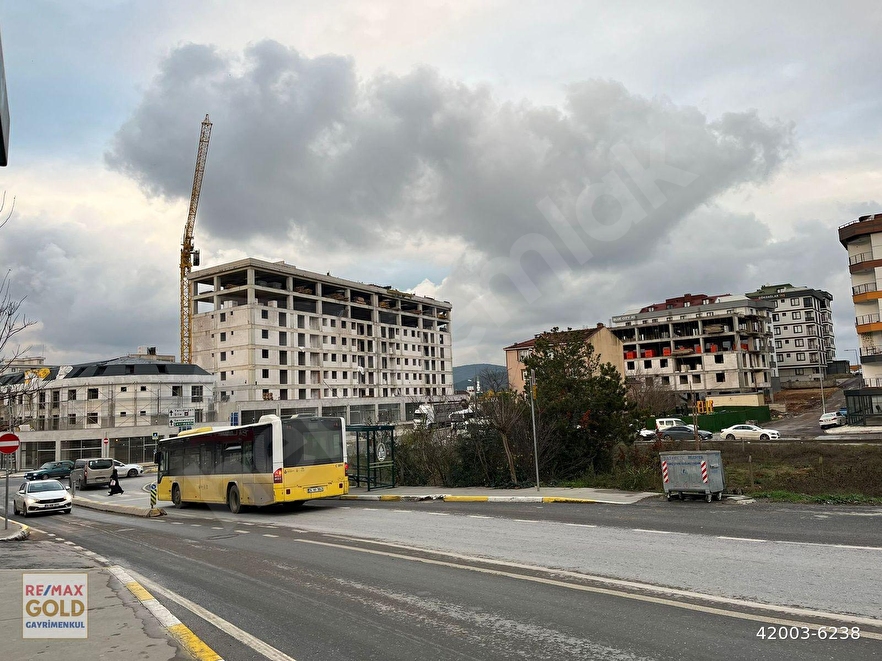 SULTANBEYLİ AKSU PARK EVLERİNDE YATIRIMLIK BÜYÜK M2 1+1 DAİRE