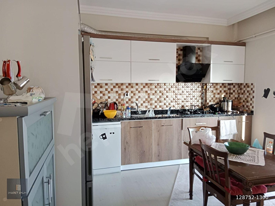 YENİŞEHİR MAHALLESİNDE 3+1 155 m² 7 YILLIK SİTE İÇERİSİNDE SATILIK DAİRE