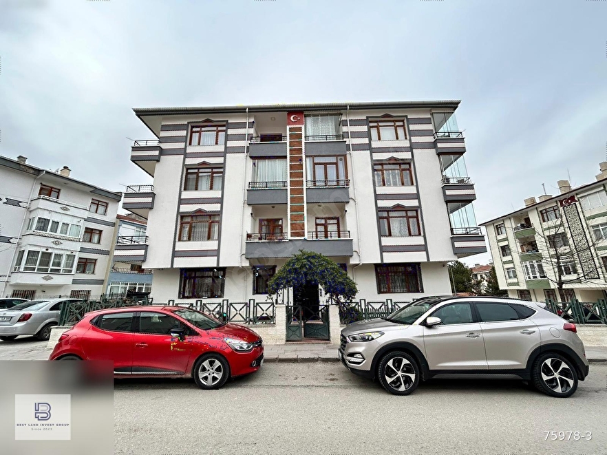 GÖLBAŞI MERKEZİNDE ARA KAT GÜNEY CEPHELİ 3+1 SATILIK DAİRE