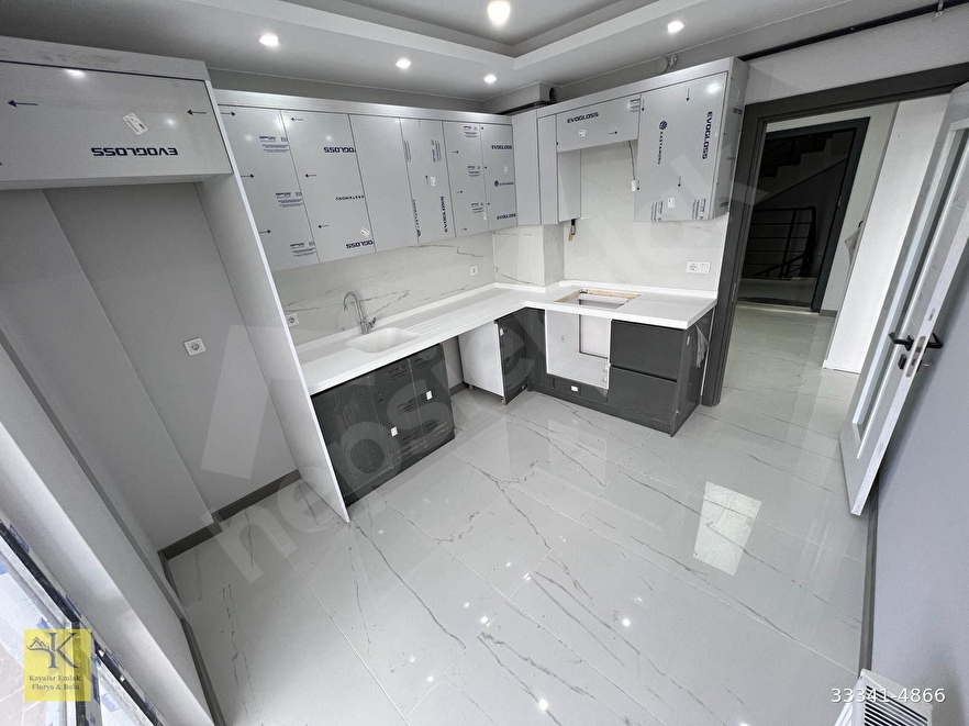 *KAYALARDAN*TEK YETKİLİ* Alpağut Mah. Müthiş Konum 674 m2 Arsa