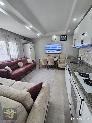SATILIK YÖRÜKTE 2+1 75M2 DOĞALGAZLI ÖZEL OTOPARKLI ARA KAT