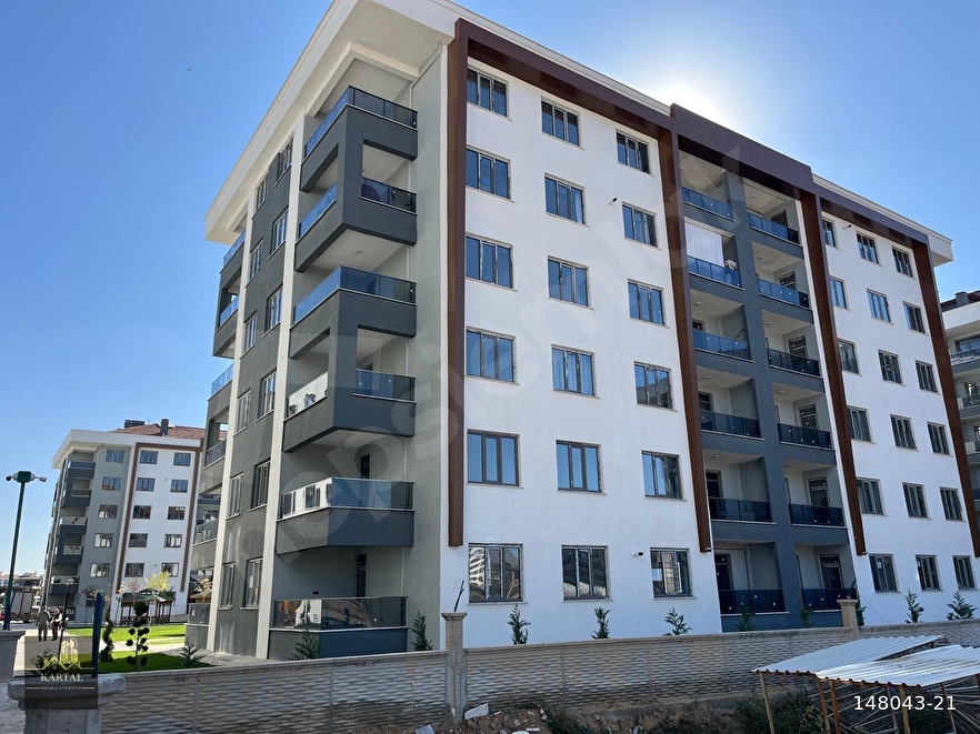 KARTAL EMLAK'TAN GAZZE CADDESİNE YAKIN ULTRA LÜKS DAİRE