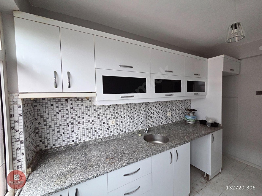 EDİRNE MERKEZ DİLAVERBEY AYDINLIK MASRAFSIZ  BOŞ SATILIK 2+1 DAİRE