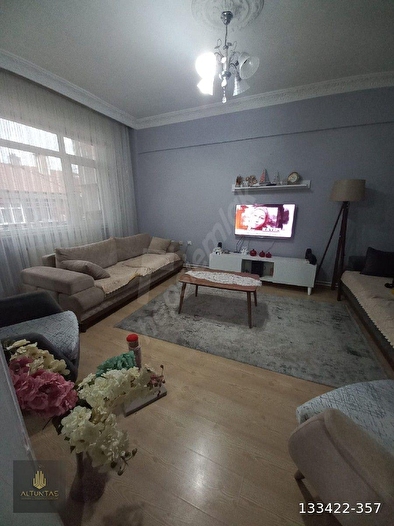 yatırımlık zabıtanda muhteşem konumuyla 2+1 satılık daire