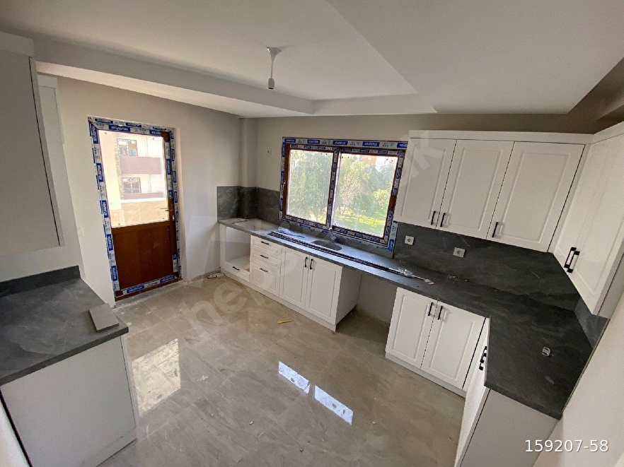 100.YIL KRİMİNAL CİVARI SIFIR 3+1 KAPALI MUTFAK KAÇMAZ SATILIK DAİRE