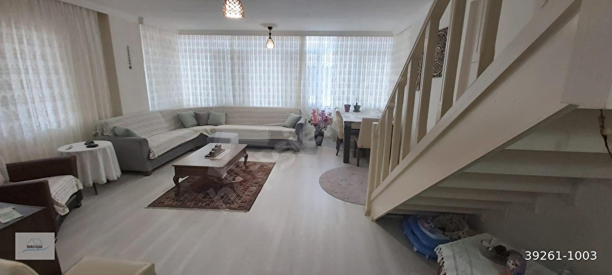 Antalya Güzeloba' da 1ci Kat 3+1 Dubleks   Havuzlu Site  (2+1 giriş+2+1 1ci kat) birleştirildi