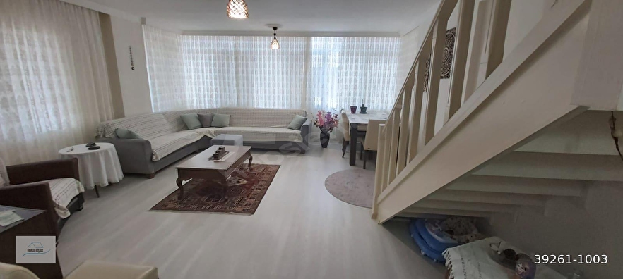 Antalya Güzeloba' da 1ci Kat 3+1 Dubleks   Havuzlu Site  (2+1 giriş+2+1 1ci kat) birleştirildi