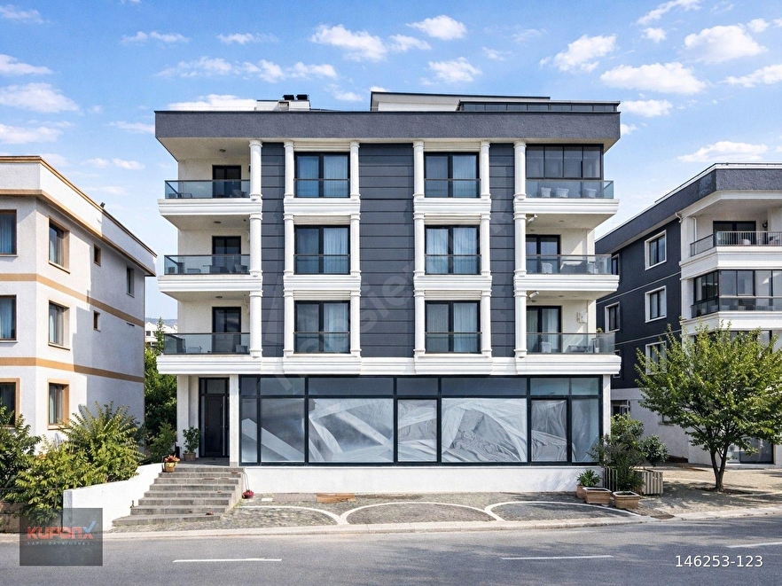 BEYLİKDÜZÜ'NDEN GENİŞ OTURUMLU ÖN CEPHELİ KAÇIRILMAZ 3+1 DAİRE!!