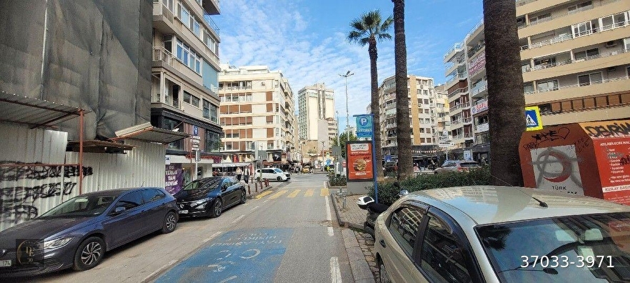 fırsat alsancak gündoğdu meydanında tadilatlı 4+1 kira getirisi yüksek yatırımlık daire