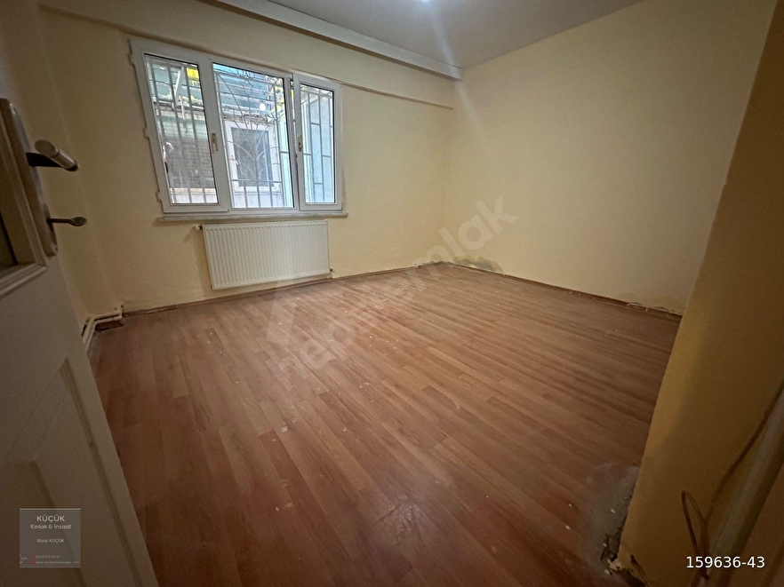 KÜÇÜK EMLAKTAN GEMLİKTE SATILIK 2+1 GİRİŞ KAT