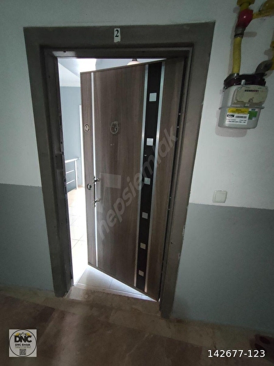 BARBAROS MAHALLESİ TROYA CADDESİNE YAKIN SATILIK 4+1 DAİRE