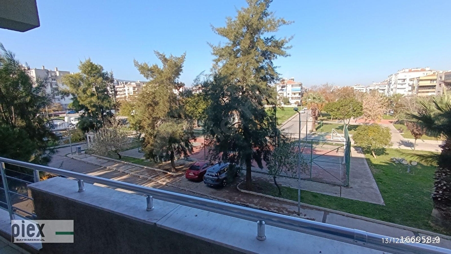 GAZİEMİR, ATIF BEY MAHALLESİNDE SATILIK LÜKS DAİRE