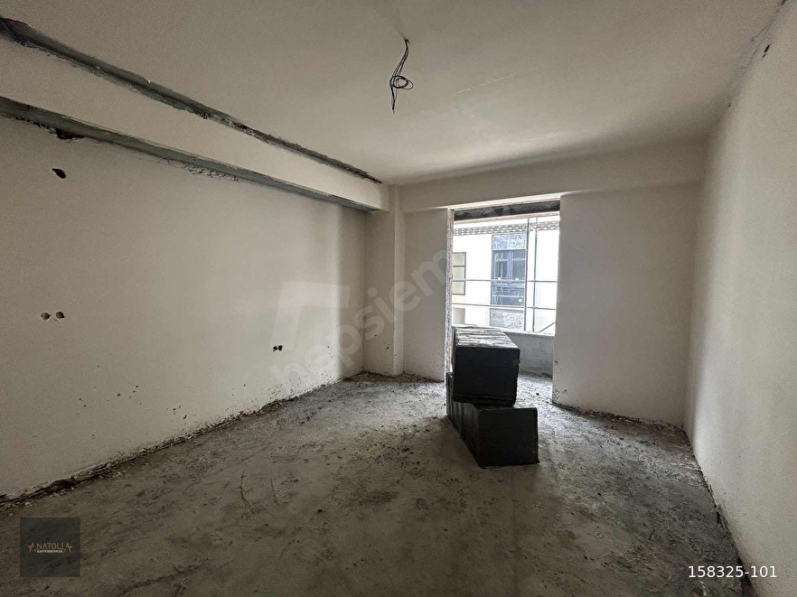 KARTEPE FSM DE SİTE İCİNDE 2+1 ARAKAT DAİRE