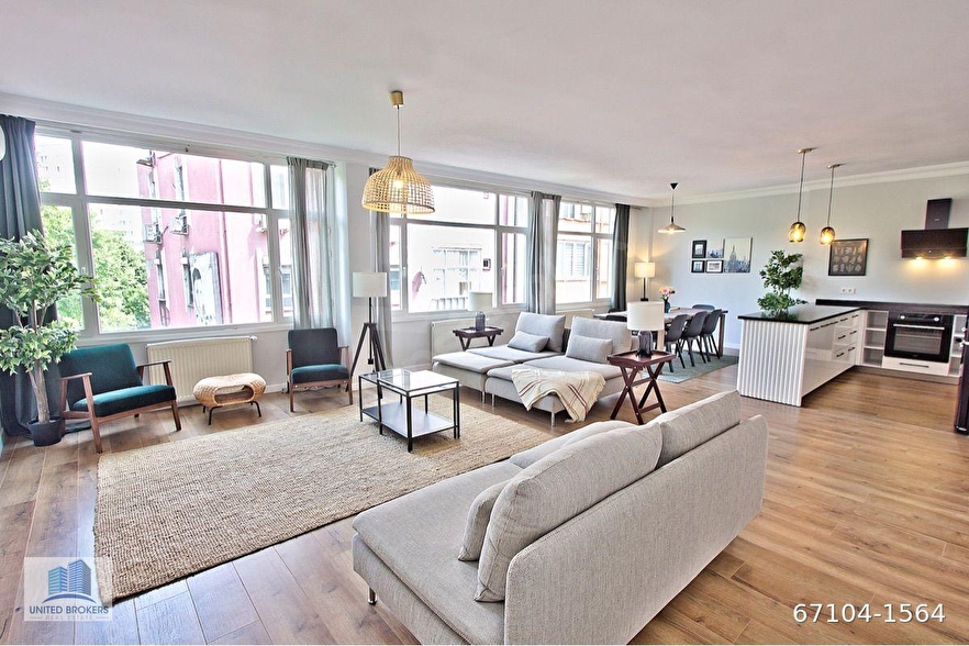 Barbaros Bulvarında Satılık İçi Komple Yapılmış Mobilyalı Daire!