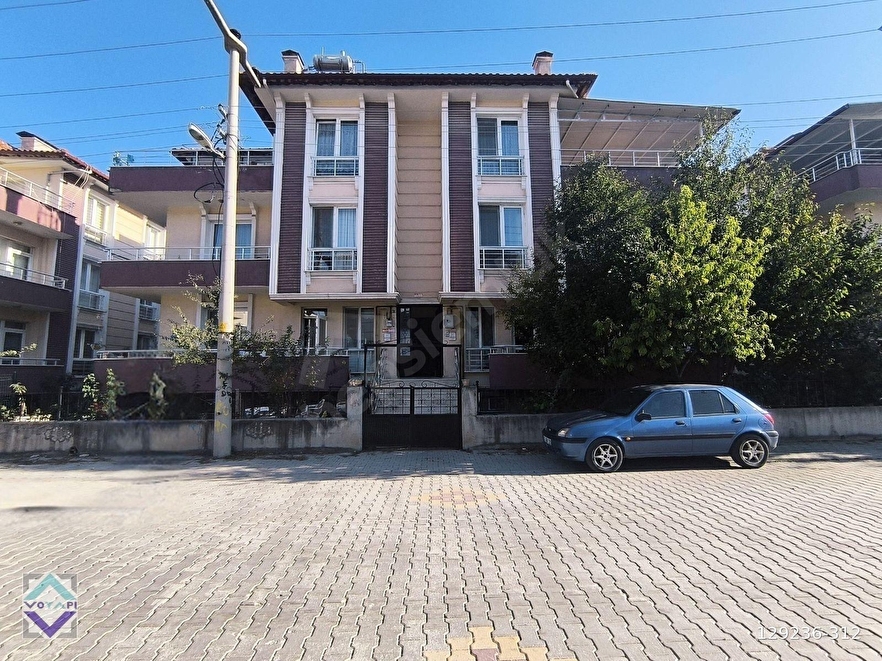 Kütahya Merkez Sporkent Dumlupınar Mahallesi Geniş Aile İçin Villa Tarzı Bahçeli 6+1 Tripleks Daire