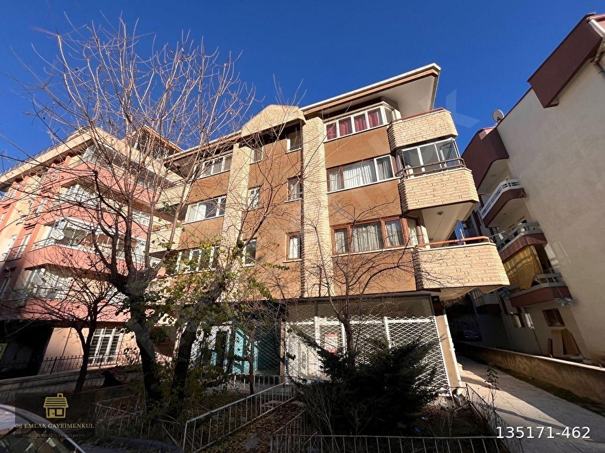 ÇANKAYA ŞEMSETTİN GÜNALTAY CD 3+1 BAĞIMSIZ YAPILI SATILIK DAİRE